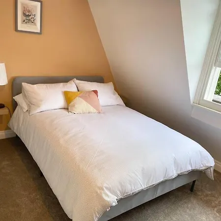 Holiday home Townhouse With Harbour Views. Sleeps 7 Bristol